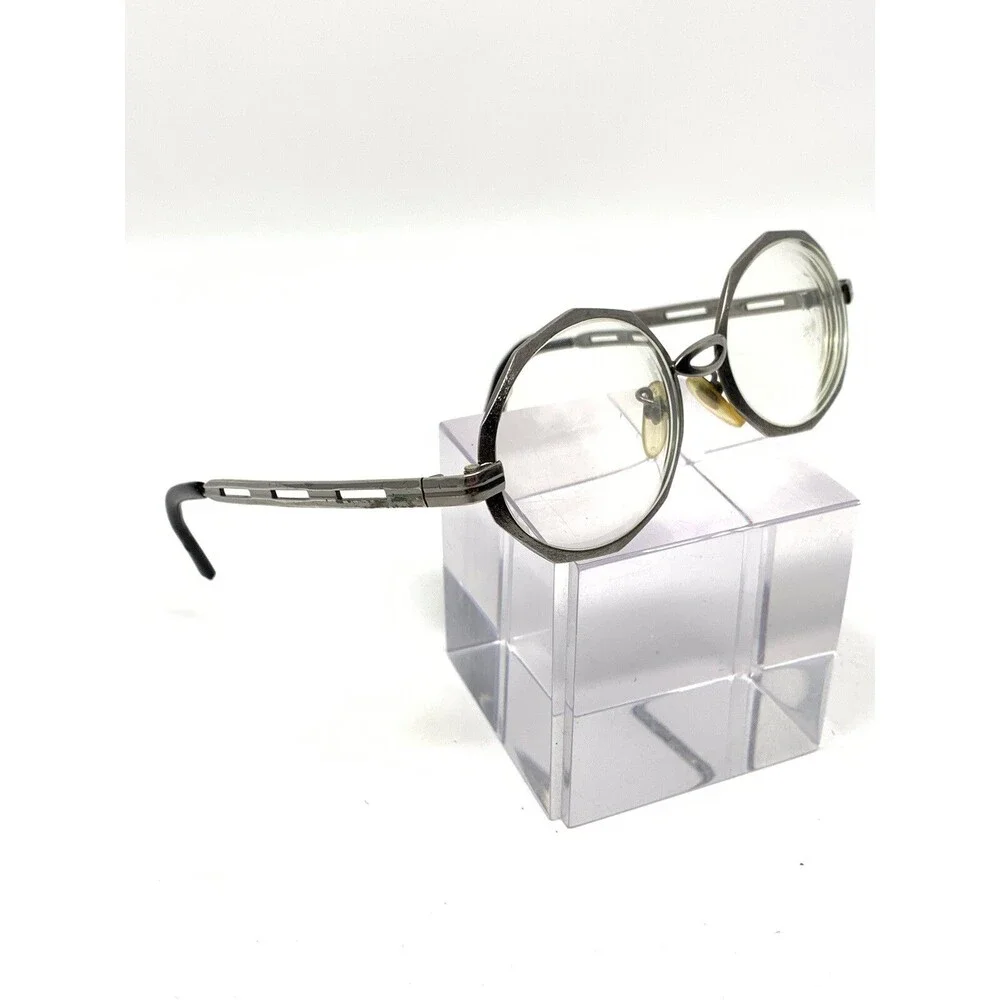 Vintage Unique Oval  Brushed Steal Frames (no Other Info) (Z19)